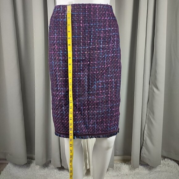 Bandolino Tweed, Plum, Blue, Lined, Back Zip, Fringed Hem, Pencil Skirt Size 16W - Picture 5 of 10